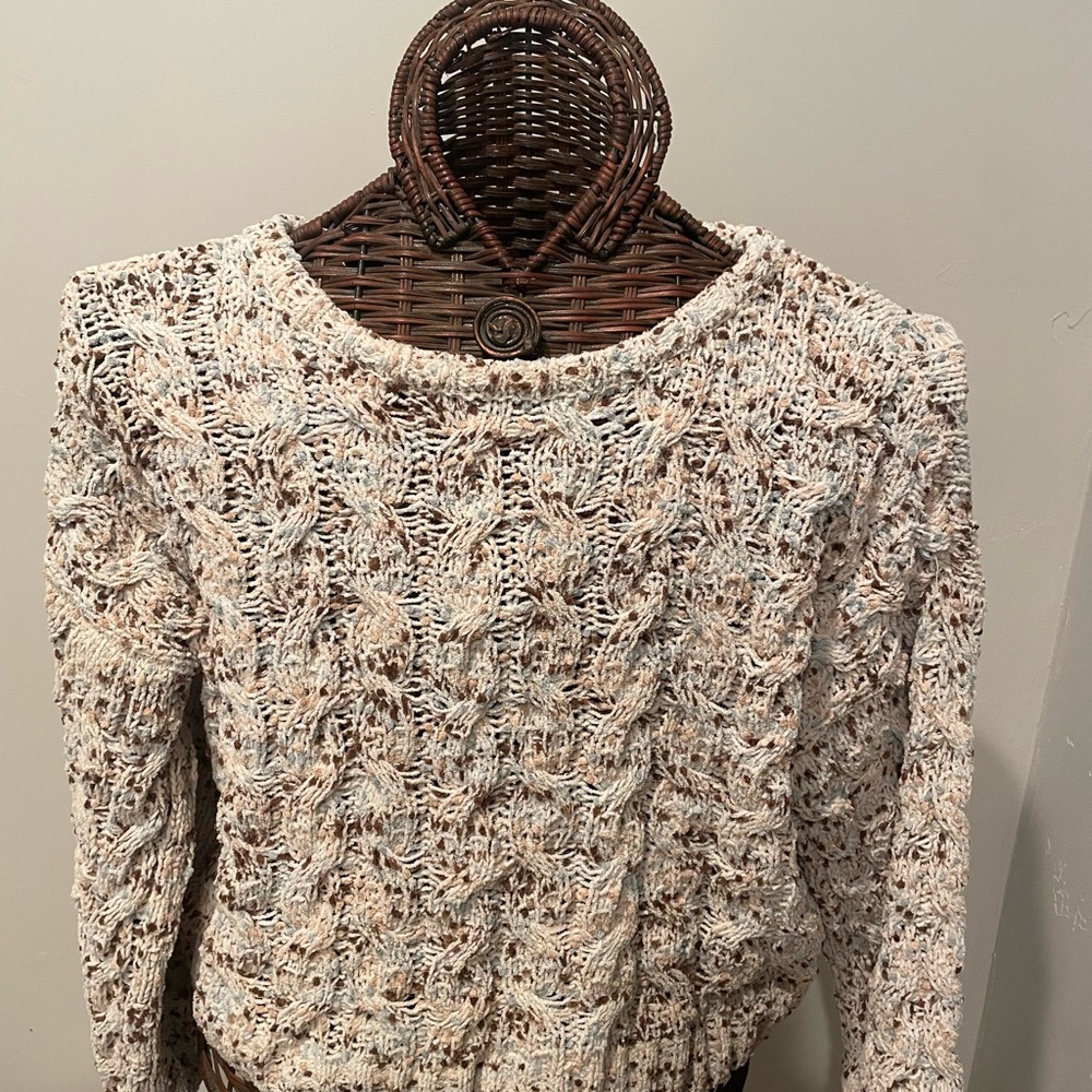 Jessica Simpson Beige Cable Knit Sweater